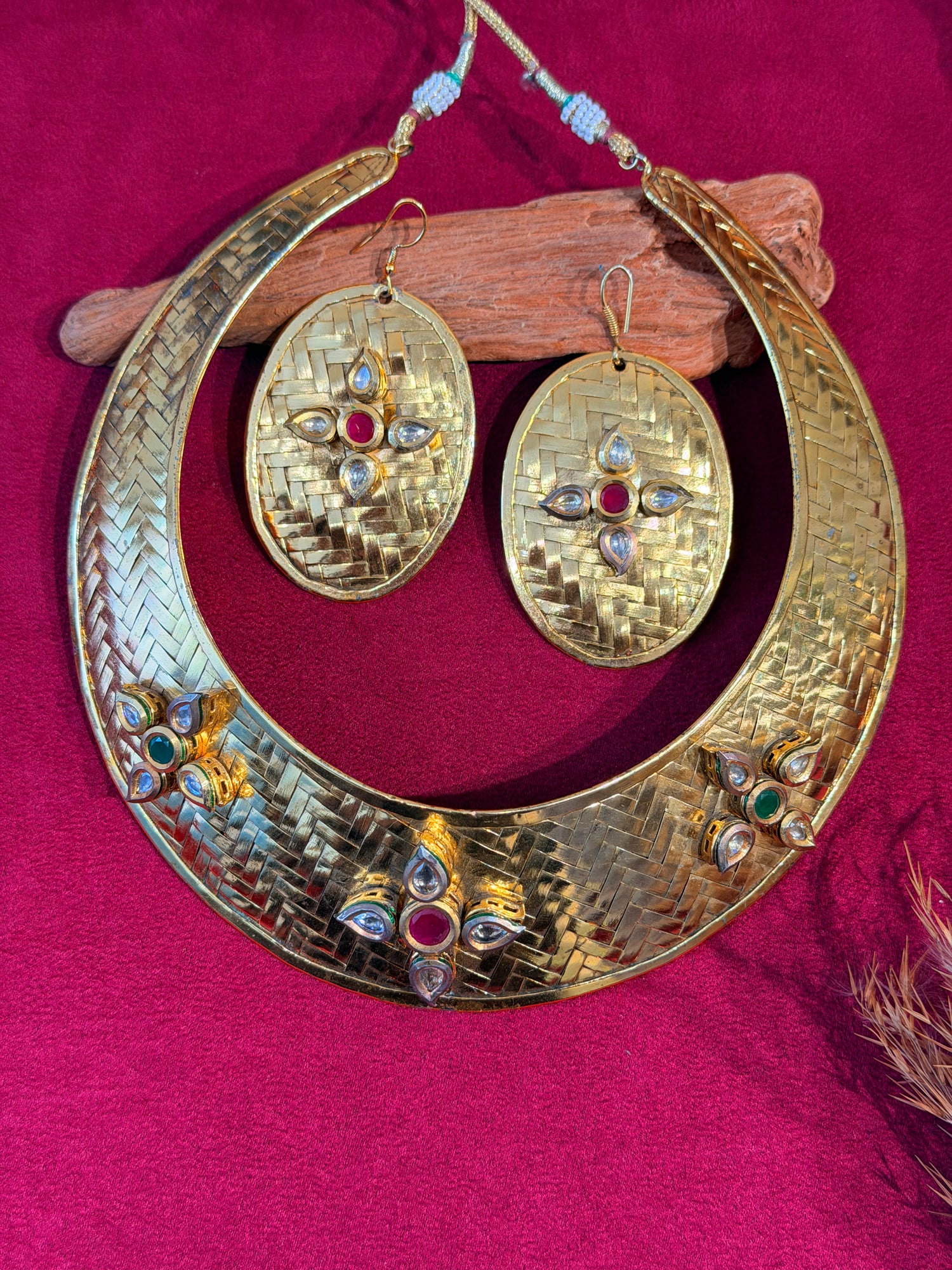 Antique Gold Hasli