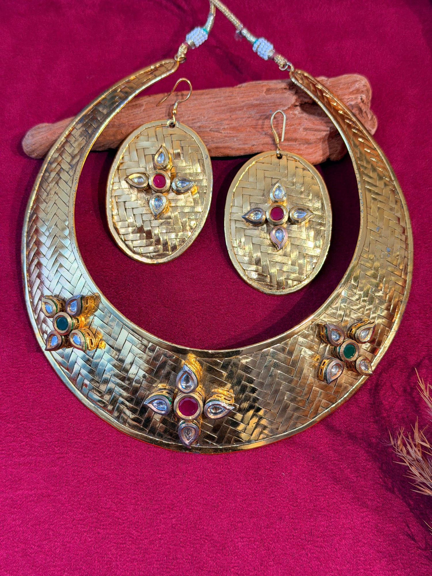 Antique Gold Hasli