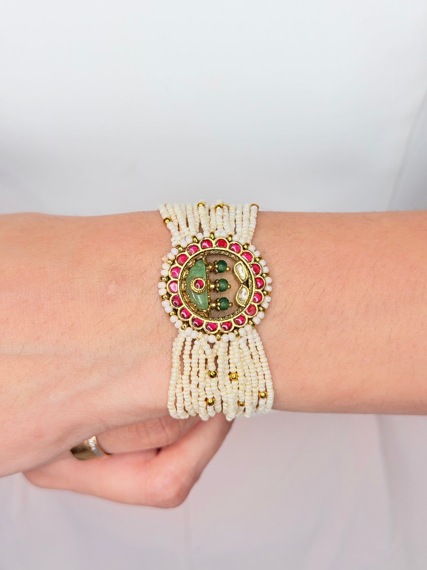 Circular Jadau Motif Bracelet