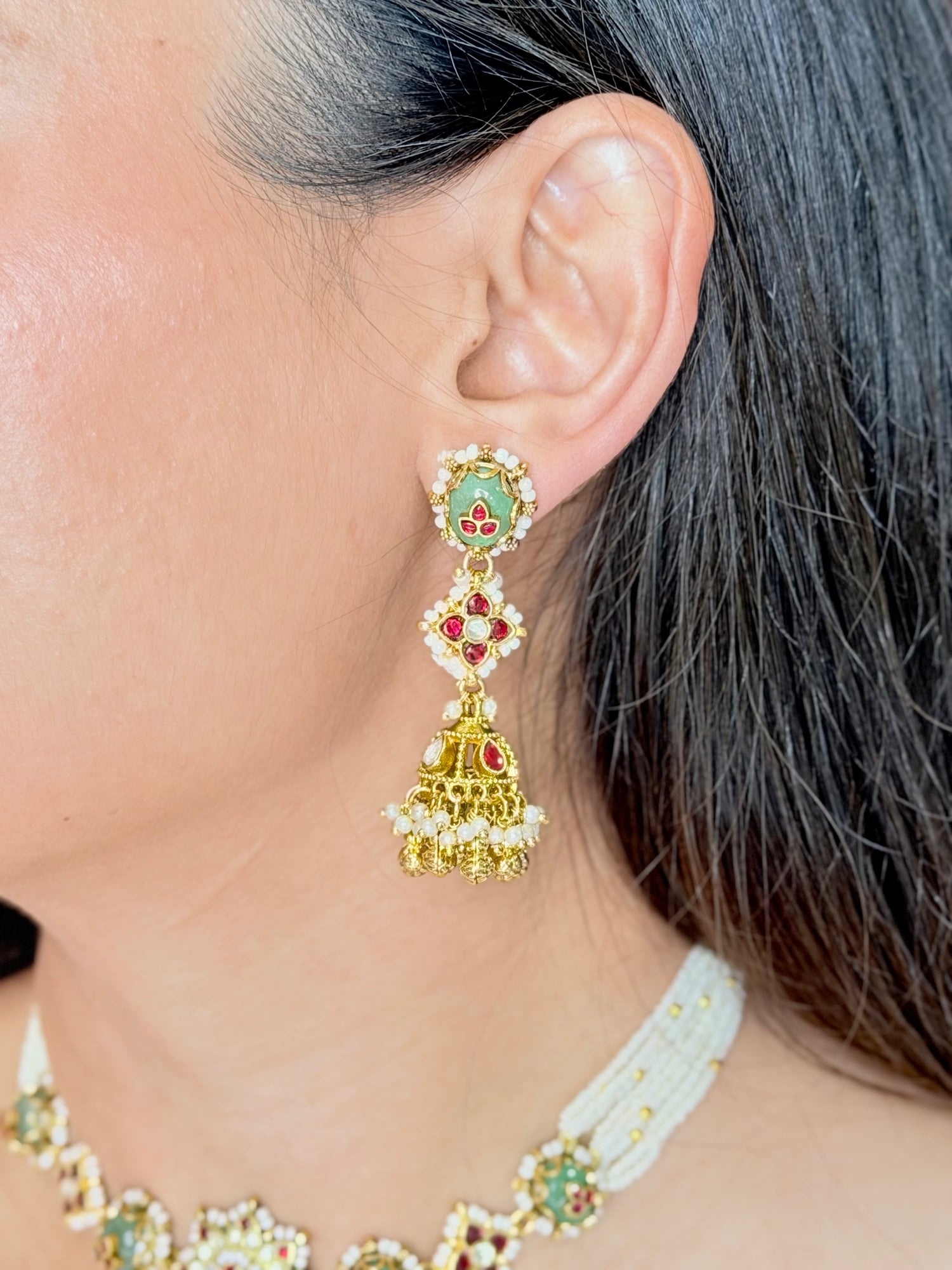 Jadau Takkar and Khakko Moti Choker Set
