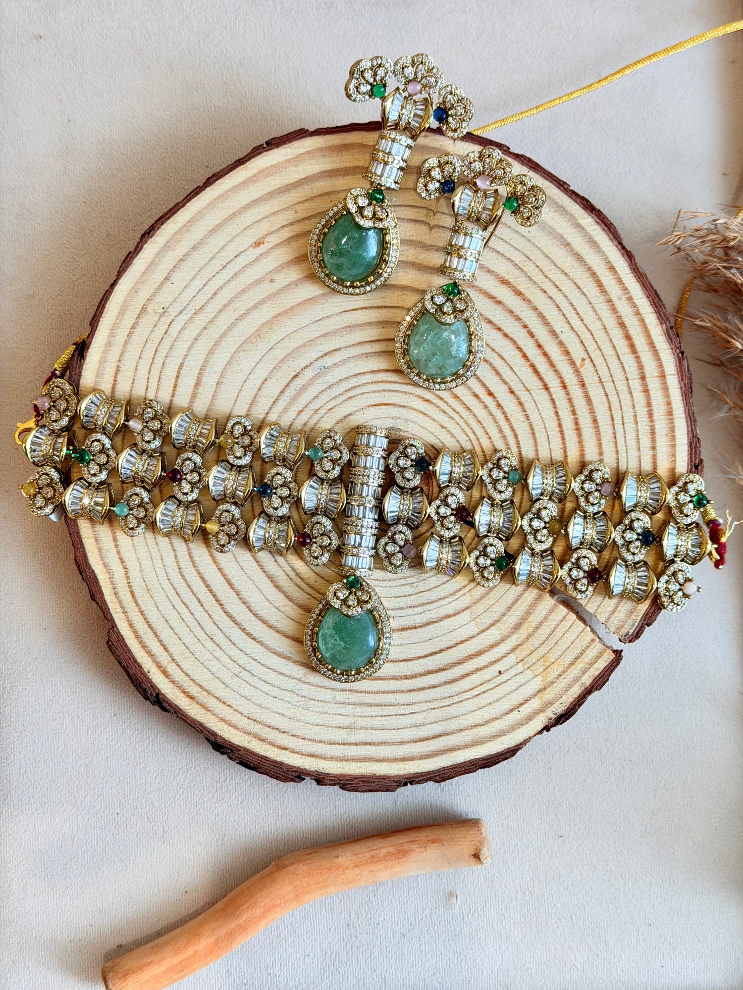 Mint Green Fusion Chocker Set