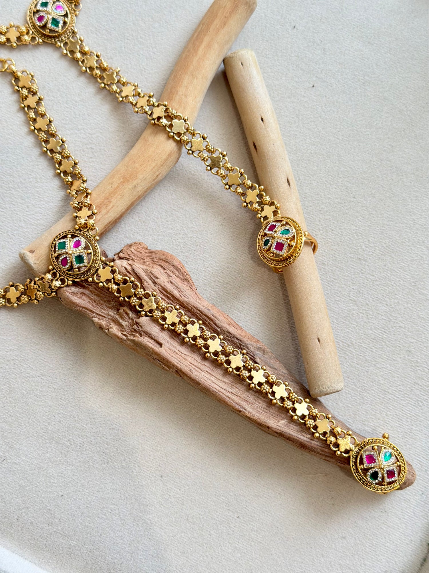 Antique Gold Hand Harness Set