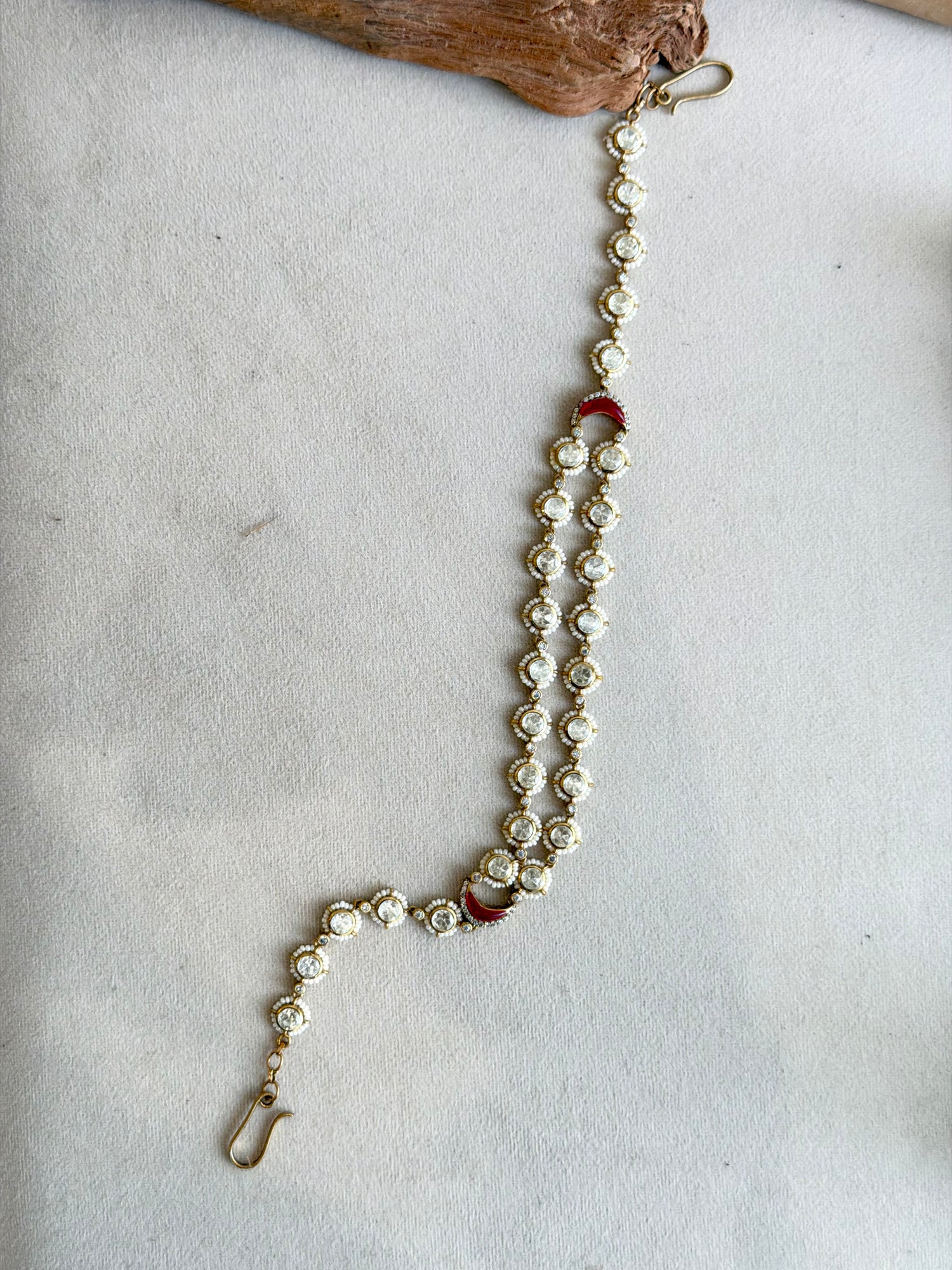 Delicate Double-Layer Stone Mathapatti