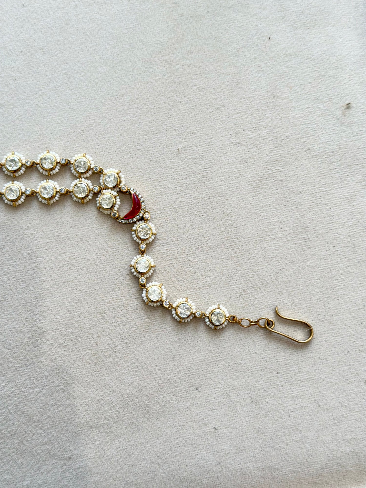 Delicate Double-Layer Stone Mathapatti